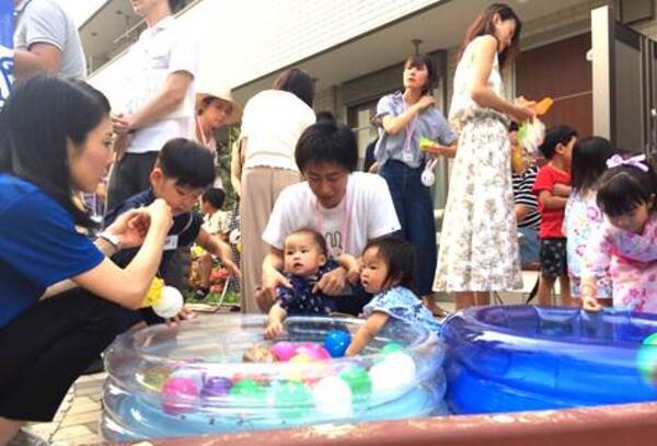 お互いの子供をみんなで見守り 気軽なご近所付き合いで子育てを共感する子育て共感賃貸住宅 ヘーベルメゾン母力 Boriki 入居者イベント 夕涼み祭り 開催 17年9月4日 エキサイトニュース