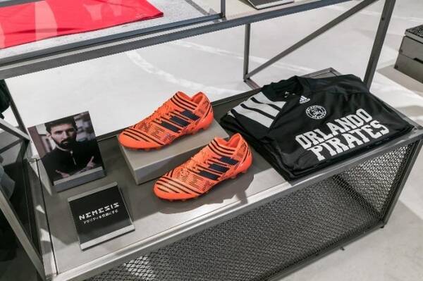 Adidas Footballの新拠点 日本で最多ラインナップのアディダスフットボールだけのブランドフロアがサッカーショップkamo原宿店3fに誕生 17年10月5日 エキサイトニュース