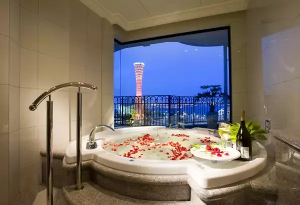 ホテル ラ・スイート神戸ハーバーランド 、神戸みなと温泉 蓮　高級旅館・ホテル予約サイト「Relux（リラックス）」で年間ランキング全国1位を姉妹施設でダブル受賞