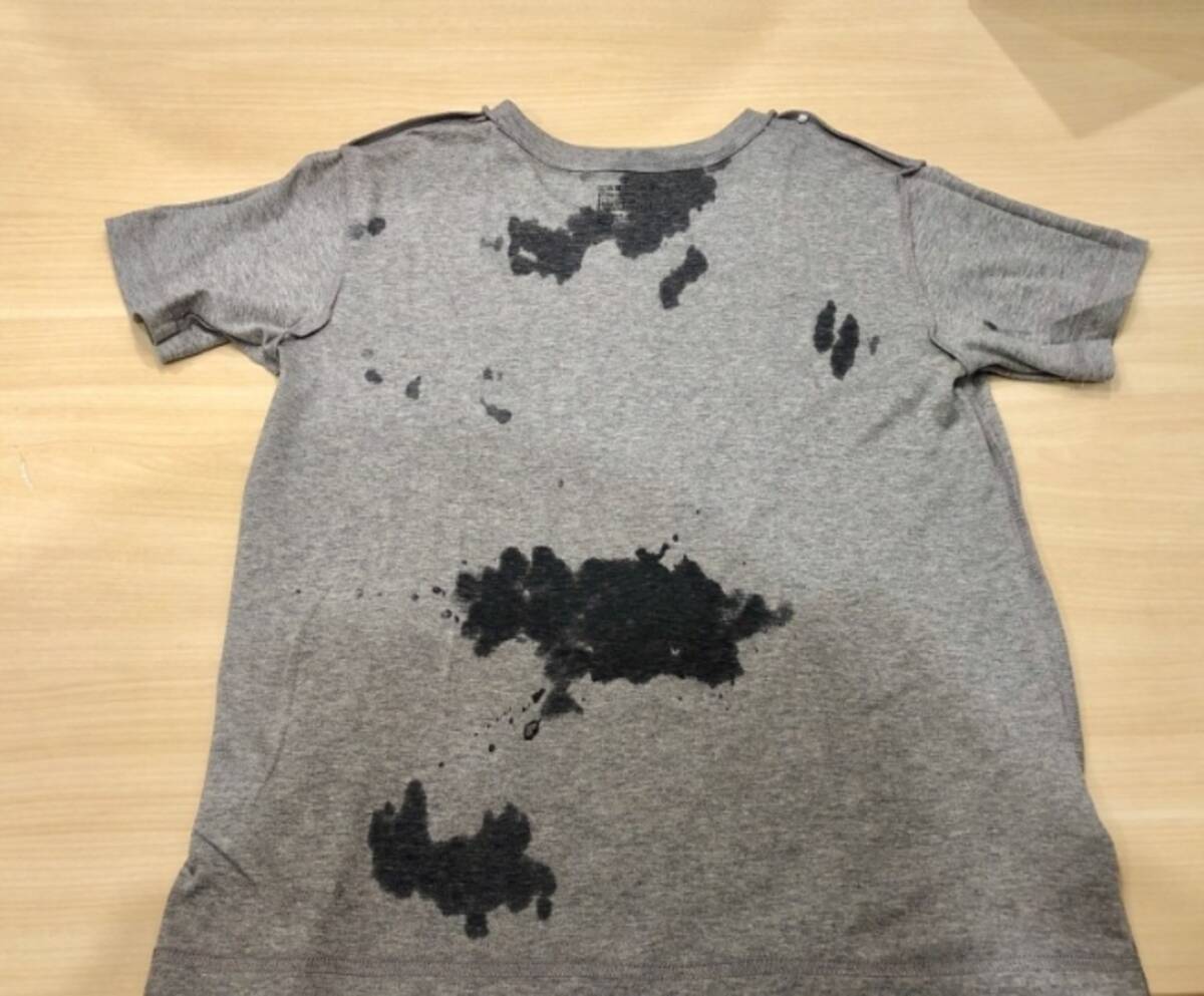 汗染み防止tシャツは本当に染みないのか 実際に水で濡らして動画で検証してみた 18年7月31日 エキサイトニュース