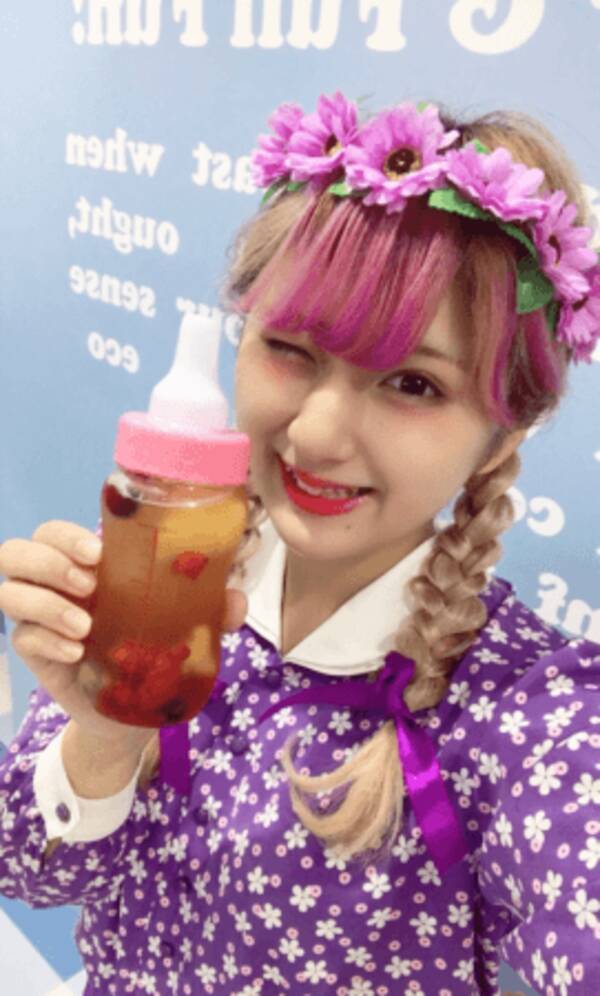 哺乳瓶しなこん茶 原宿sweetxoの 哺乳瓶ソーダ がフレーバーを一新 大人も楽しめる 哺乳瓶しなこん茶 に変身 18年10月9日 火 より販売開始 18年10月2日 エキサイトニュース