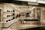 「阪急うめだ本店・阪急メンズ大阪にてバーバリーのオープンラッシュ」の画像1