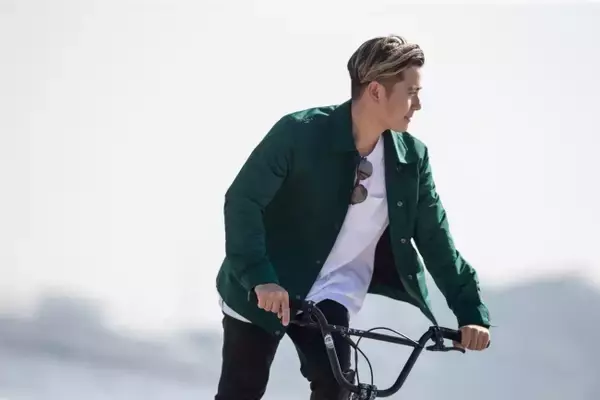 バナナ・リパブリックがTABI LABOと組んだ「BMXと旅をする」をテーマにしたムービーが公開