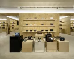 バーバリー渋谷西武が売り場を拡張移転してリフレッシュオープン 21年5月31日 エキサイトニュース