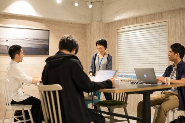 自習スペースにシェアオフィスに空き教室も コミュニティ型勉強スペース 勉強カフェ が 墨田区両国にグランドオープン 19年6月25日 エキサイトニュース