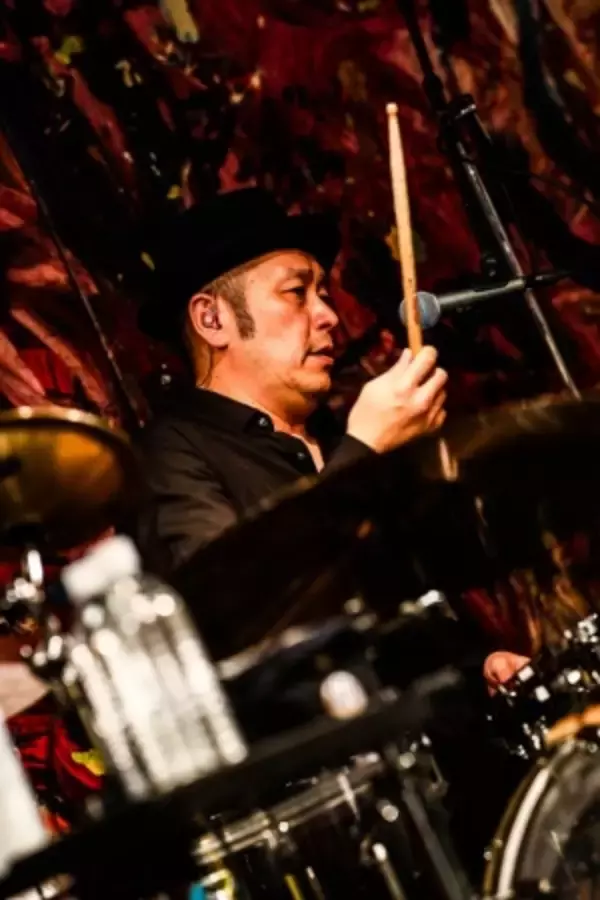【ライブレポート】怒髪天とウルフルズが、思い出の十三ファンダンゴで対バン！