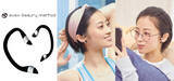 「【QVCジャパン】エイベックスのビューティブランド、エイベックス・ビューティーメソッドから10分間のながら美容を実現する、耳にかける美顔器「イヤーアップ」8月5日（月）発売開始！」の画像1