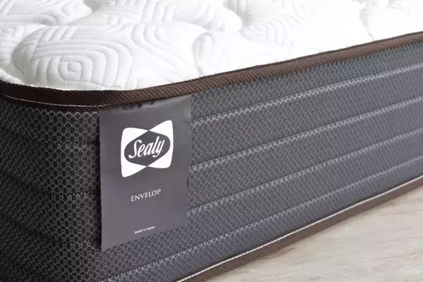 世界一流ホテルでも採用されるベッドブランドSealy（シーリー）から同価格帯で最高ランクのコストパフォーマンスを誇るオリジナル仕様マットレス「エンヴェロップ」シリーズ発売！