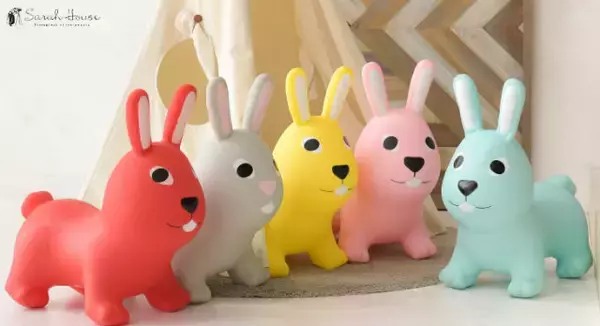 　北欧・エストニア生まれの乗り物玩具〈JUMPY rabbit〉が日本初上陸！