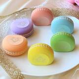 「【食べられません】甘いお菓子のような文房具「マカロンふせん」をヴィレヴァン通販にて取り扱い開始！」の画像1