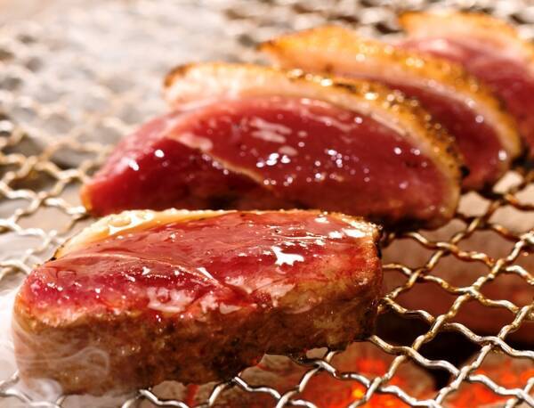 今年の牛角の秋 フレンチに初挑戦 食欲をかき立てる豪華メニューが登場 フレンチ牛角 9月4日スタート 19年9月3日 エキサイトニュース