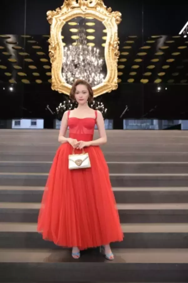 玉城ティナもフロントロウに！ ドルチェ＆ガッバーナが2020 春夏 ウィメンズ コレクションを発表。