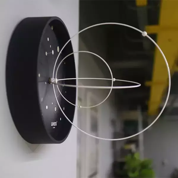 インテリアに最適！ 太陽系をイメージした立体的な壁掛け時計「Solar System Clock」を自社ECで販売開始