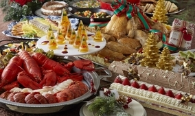 【サンシャインシティプリンスホテル】令和初のクリスマスを彩る、3レストランでのクリスマスメニューと5種のクリスマスケーキを販売