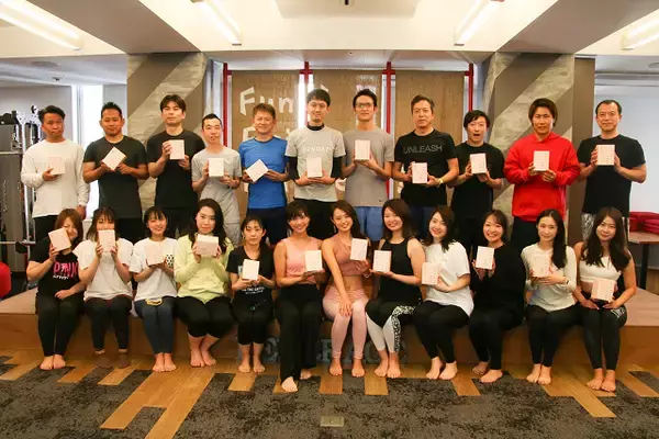 『THE BOUTE（ザ・ボーテ）』YOGAイベントで、20人を超える参加者と一緒に朝YOGAを楽しんでみた！