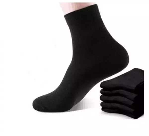 「海外からの流行を取り入れた「HappyClue」がアパレル仕入れサイトのイチオクネットに登場！」の画像