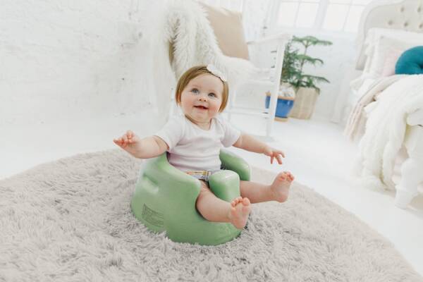 赤ちゃんイスの代名詞として知られるbumbo バンボ ブランドが初の全色リニューアル 年1月28日 エキサイトニュース