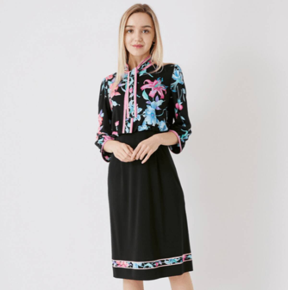 レオナールより春の新作フラワープリントワンピース登場 年2月13日 エキサイトニュース レオナールより春の新作フラワープリントワンピース登場 年2月13日 エキサイトニュース