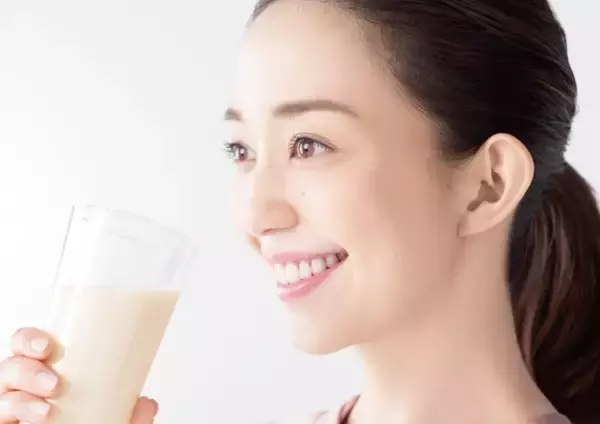 人気モデル松島花さんの様々な日常の姿をお届け！「アーモンド効果」新TV-CM『続けてる理由』篇 3月2日（月）より全国で放映開始