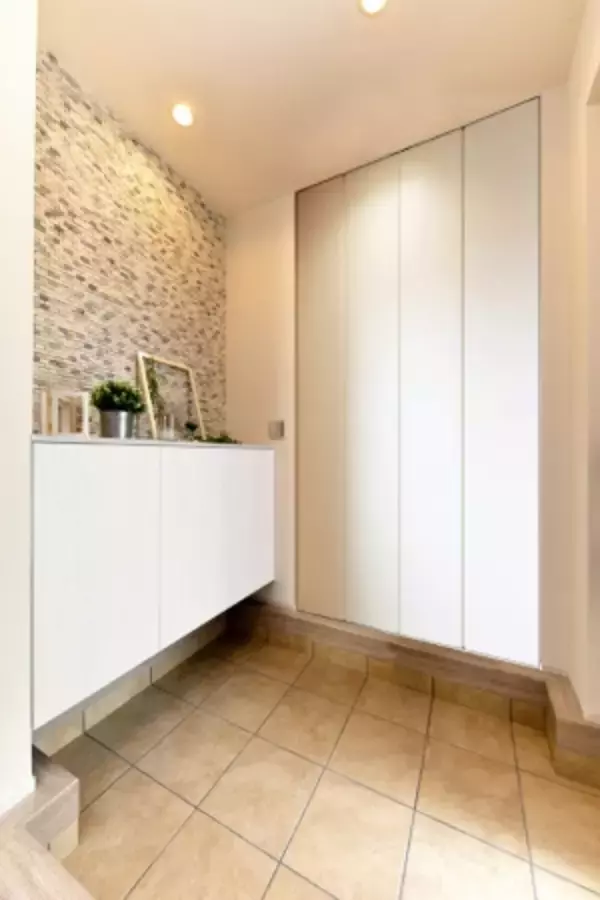 シューズボックスで玄関のイメージが一変天井まで高さのある新・玄関収納「フルハイトボックス」誕生