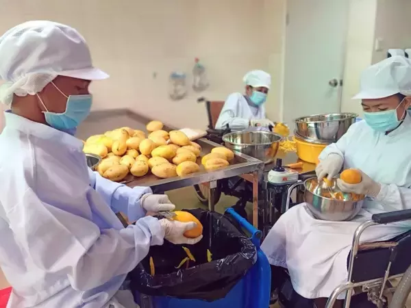 ソーシャルマッチ for SDGsのマッチングにより、カンボジア障がい者支援NGOと、人気お土産店Amazing Cambodiaを展開するブルーミング・ライフの協業が決定