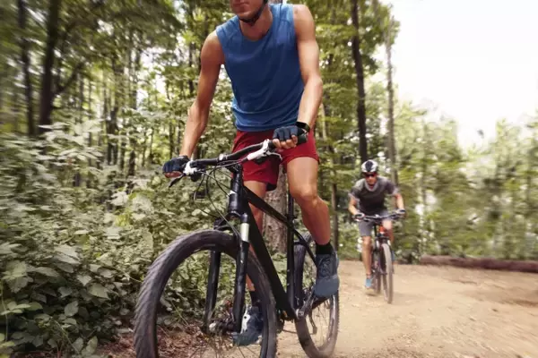 フィットビット、GPS、Spotify コントロール、睡眠機能などを搭載した、最も先進的なヘルス＆フィットネストラッカーFitbit Charge 4を発表