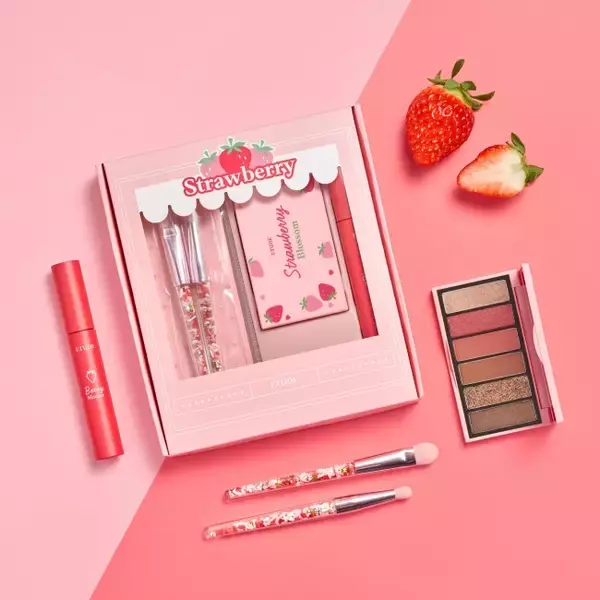 イチゴの果汁広がるような　ベリーメイクに彩るスペシャルキット　Strawberry Blossom Special Kit『ストロベリーブロッサムキット』2020年6月上旬 ロフト限定発売予定