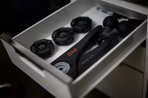 【人気品薄！】【OYO パーソナル ジム トータル ボディ パッケージ】NASA採用技術を搭載した人気品薄商品の自宅用トレーニングマシンをGlotureで再入荷！