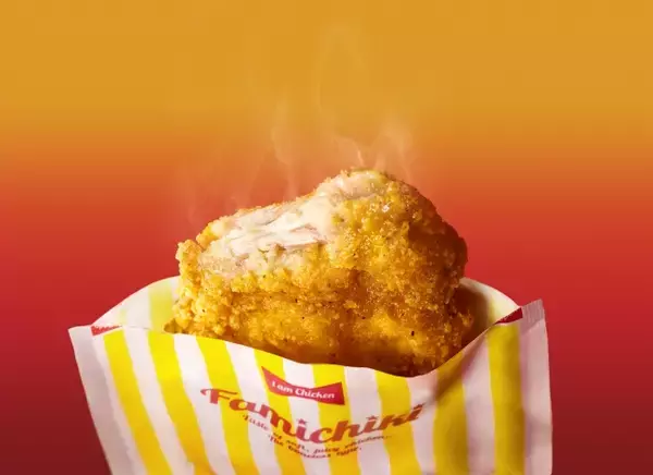 #やっぱファミチキだな　1秒に約3.5個売れてます！ファミチキ販売個数、ついに累計15億個突破！！がっつりニンニクのファミチキ（ガーリック味）も6月30日から発売！