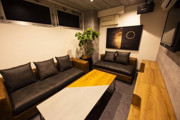 0円 で飲み放題 遊び放題 福岡天神にある若者中心のカジュアルバー Room ルーム がスマホ一つで全て完結 定額制サブスクリプションプランを 7月10日 金 より登場 年7月9日 エキサイトニュース 0円 で飲み放題 遊び放題 福岡天神にある若者中心のカジュアルバー Room ルーム がスマホ一つで全て完結 定額制サブスクリプションプランを 7月10日 金 より登場 年7月9日 エキサイトニュース