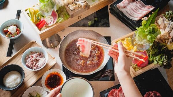 ひとり鍋 しゃぶしゃぶれたす 8月31日 野菜の日 にちなみ 名前に 野 菜 八 三 一 が入っている方限定 熟成豚の食べ放題コース を1円 税抜 で提供 年8月25日 エキサイトニュース