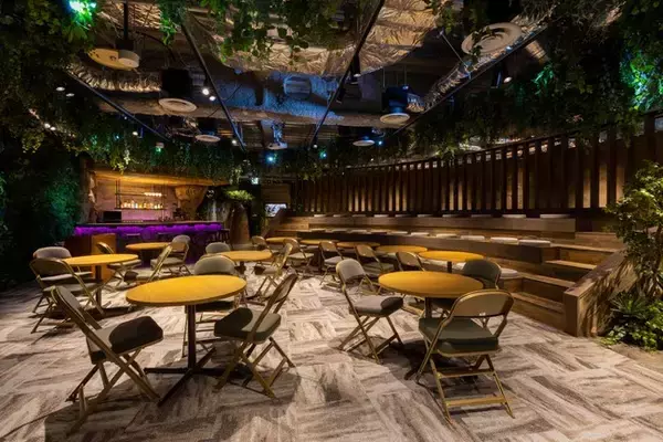 コロナ禍に内装2億円かけて230坪のオフィスに移転。オフィス不要論がはびこる中で社員40名の企業が、ここまでオフィスに投資する理由