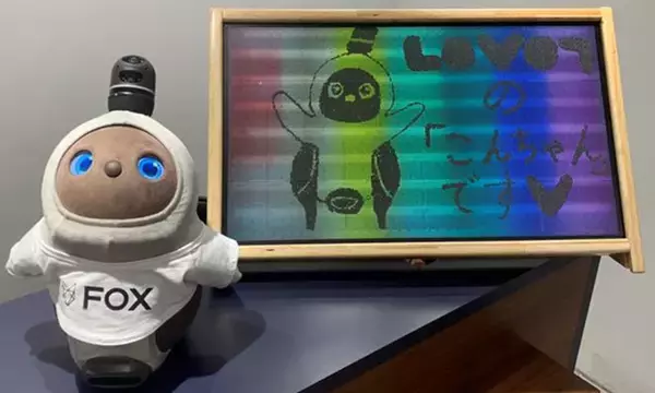 体験型セレクトショップ「FOX STORE 阪急メンズ東京」にて、愛くるしい新しいスタッフの「LOVOT」が登場！