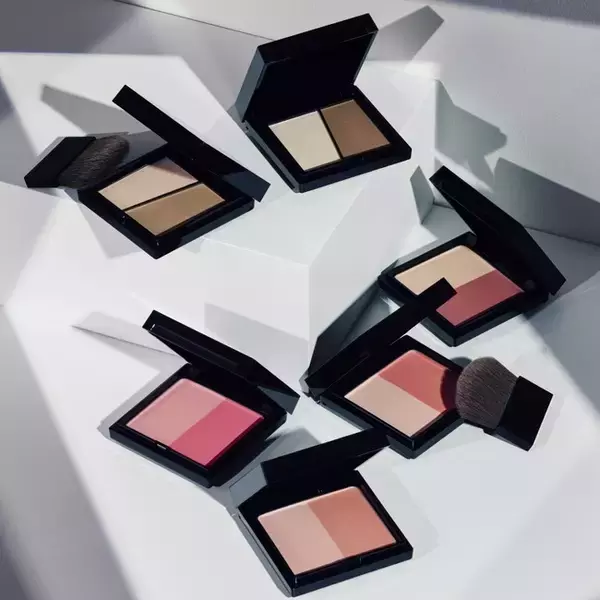 メリハリ小顔印象へ。KATEから「骨格リメイク*」ベースシリーズ新登場