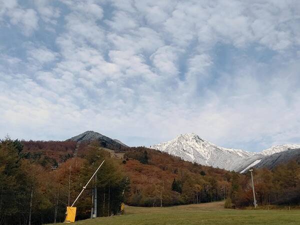 残り2週間 サンメドウズ清里ハイランドパーク 11月8日 日 まで営業 雪景色の赤岳と紅葉の清里高原のコントラストは絶景 年10月22日 エキサイトニュース