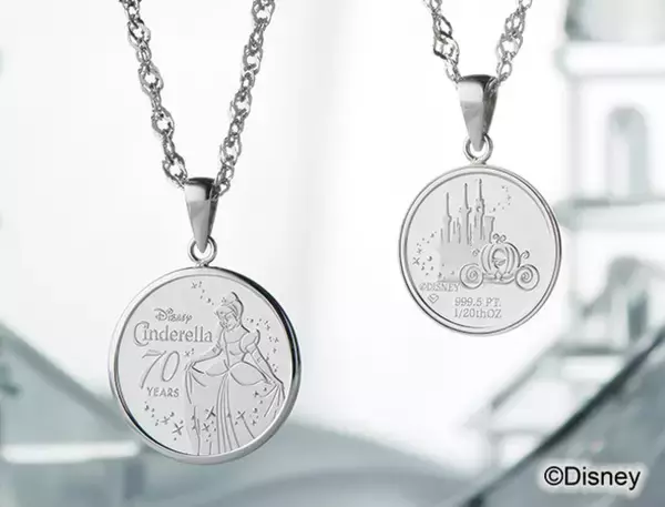 【QVCジャパン】ディズニー人気プリンセス「シンデレラ」スクリーンデビュー70周年記念、1900枚限定メダルジュエリーを11月21日（土）TSVにて発売！
