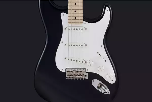 2010年代のエリック・クラプトンのキャリアにおいて中心的存在となる新色STRATOCASTER(R)がFENDER CUSTOM SHOPから登場！