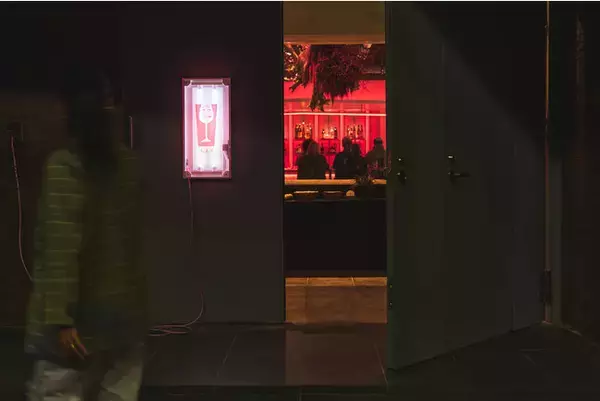 アート体験をきっかけに自身の変化を楽しむ「疲れに行くホテル」？！『BnA_WALL』が再開発で賑わう東京日本橋エリアにオープン