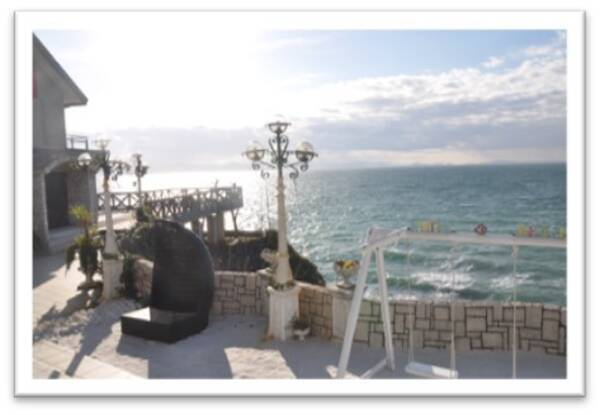 270 オーシャンビュー 淡路島カリコ岬に 愛犬と宿泊できるグランピング施設 ルッソが年12月23日 水 にオープン 年12月26日 エキサイトニュース