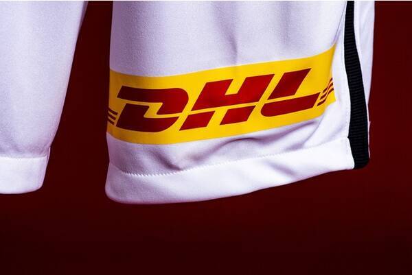 Dhlジャパン Jリーグ 浦和レッズと15年目のトップパートナーシップ契約を締結 21年1月18日 エキサイトニュース