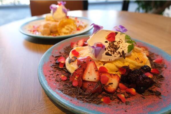 横浜 みなとみらいで楽しむバレンタイン限定パンケーキ カフェダイニング The Blue Bell の人気パンケーキがスペシャルver で登場 21年2月1日 エキサイトニュース