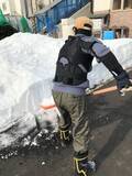 「掘削作業用アシストスーツ「ワーキングアシストAS」で雪かき作業のモニター評価を実施」の画像1