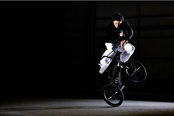 世界的人気のあるnyのバイクブランドbrooklyn Machine Worksに日本人として初めてオフィシャルライダーとして契約をした Bmxライダー内野洋平が自身のbmx20周年記念イベントを開催 2021年4月2日 エキサイトニュース