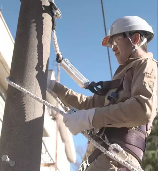 高所作業でのフルハーネス着用の完全原則化まで８か月　３Ｍが新たに電力・通信工事の市場に参入　新規格に適合する、柱上作業用フルハーネスを新発売