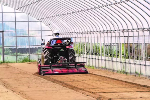 軽量・コンパクトなトラクター「YT2Aシリーズ」のラインアップを強化