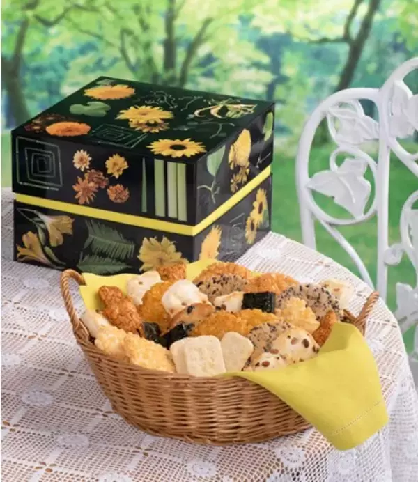 「愛と尊敬と信頼」を表すひまわりの「黄色」に想いをのせて　父の日の贈り物に最適な国産米100％の米菓の詰合せ　『花のル・コリ～煌（きらめき）～』期間限定で発売