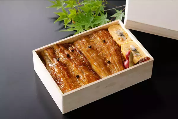 【ウェスティン都ホテル京都】土用の丑の日に、ホテルの味をテイクアウト　国産うなぎ使用の鰻重と鰻姿寿司販売