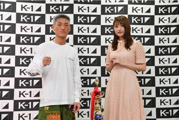 石田 桃香さんもk 1トーナメント決勝戦の31秒koに 声がでてしまうほど 大興奮 人気コスプレイヤーの宮本 彩希さん 篠崎こころさんがビキニ アーマースタイルで会場を悩殺 21年5月31日 エキサイトニュース