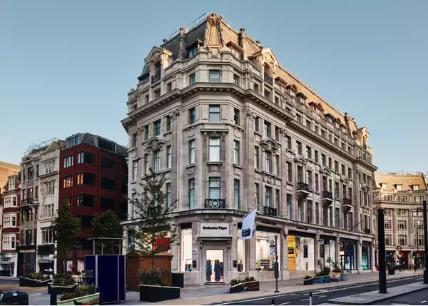 オニツカタイガーが世界最大の旗艦店をロンドン リージェントストリートにオープン