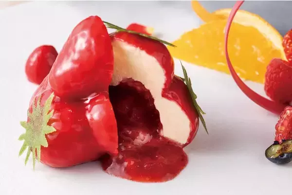 【箱根・強羅 佳ら久】目と舌で堪能する、5人の専属パティシエが創る「パティシエ特製 フルーツケーキプレートプラン」を販売開始